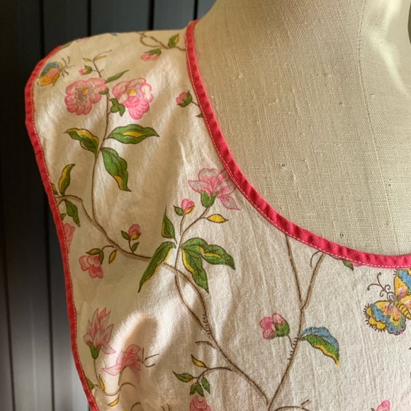 Set of Two Handmade Vintage Mid-Century Cooking Aprons Set - Picture 7 of 16